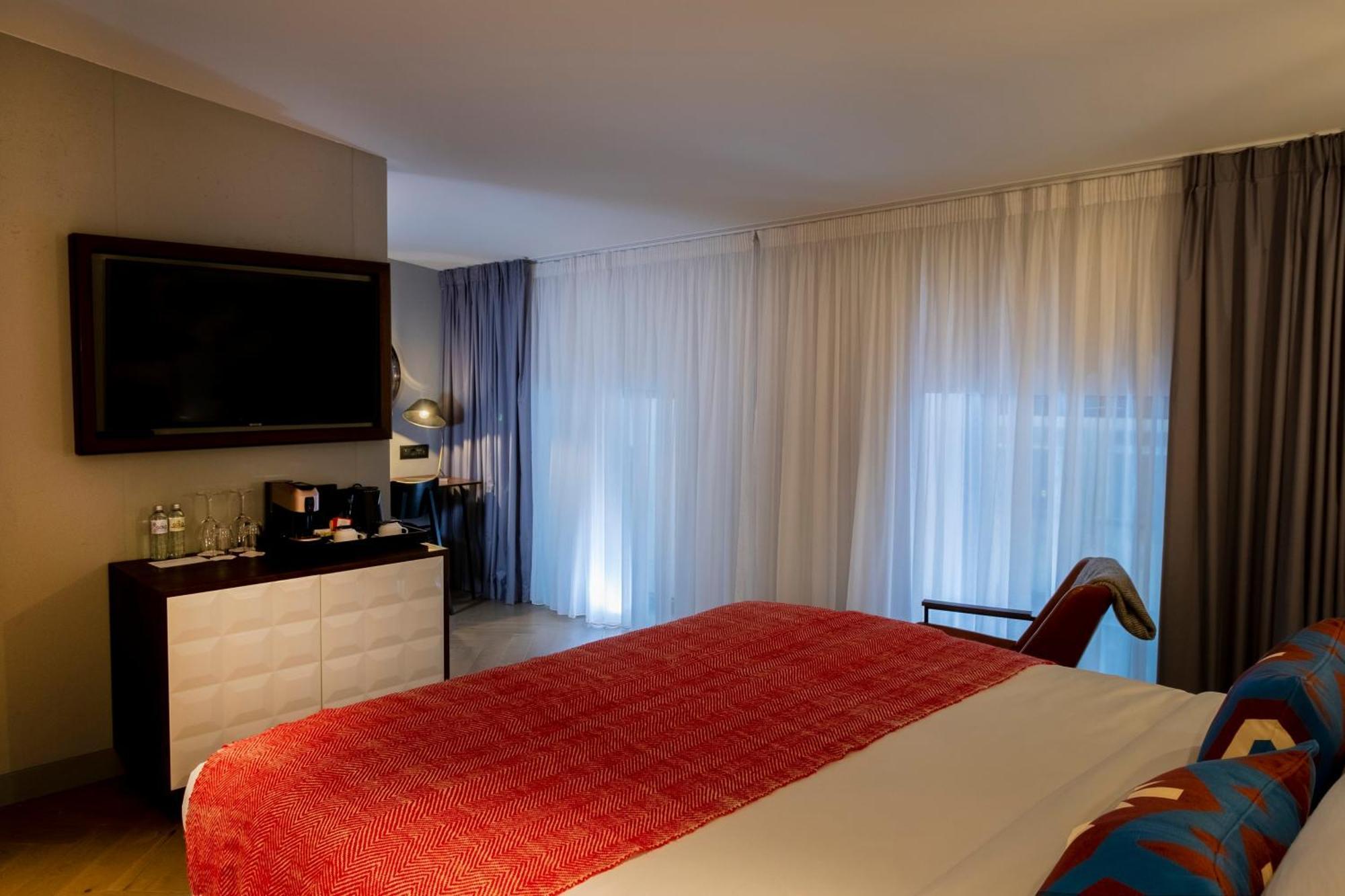 Hotel Indigo Belgrade, an IHG Hotel Buitenkant foto